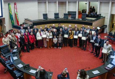 55 anos da Fundeste/Unochapecó recebe homenagem pela ALESC